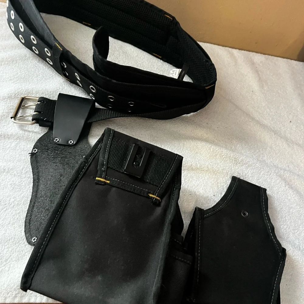 CLC Tool Works & Klein 5 Pc Belt/Tool Pouches Set
